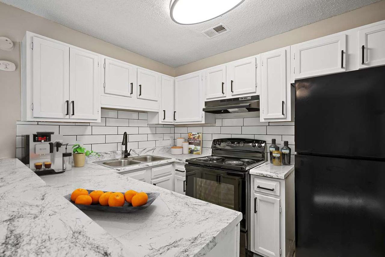 Endora East Apartments - Photo 2 of 36