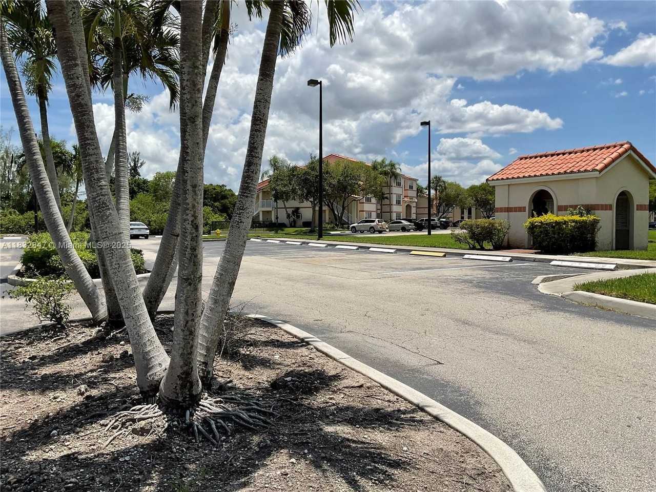 3320 Pinewalk Dr N #1715 - Photo 3 of 35