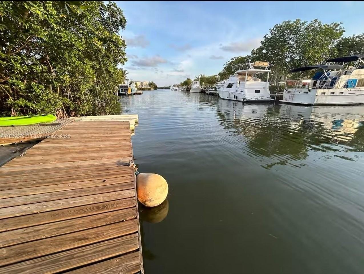 350 Hazel St #350 - Photo 3 of 11