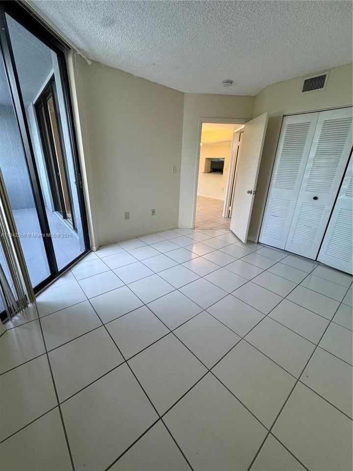 8205 Sw 152nd Ave #F315 - Photo 7 of 12