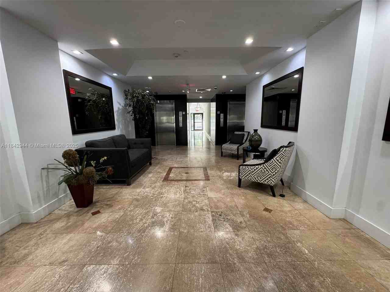 2715 Tigertail Ave #404 - Photo 2 of 22