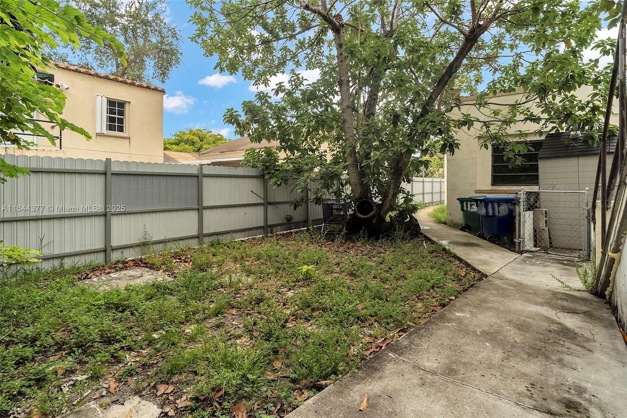 1137 Nw 29th Ter #1130 - Photo 7 of 25