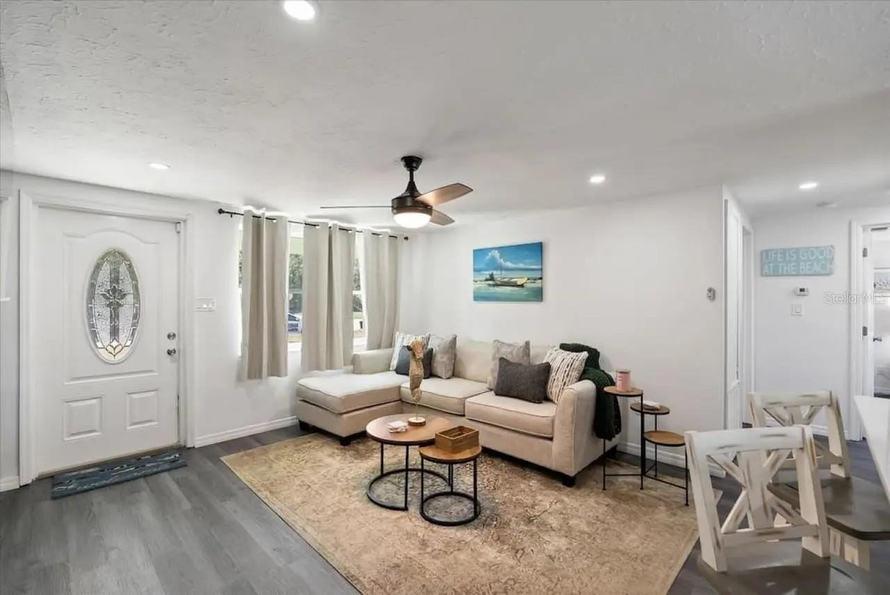 5332 Nutmeg Ave - Photo 2 of 29