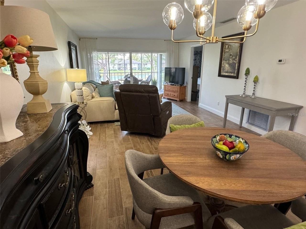 5246 Wedgewood Ln #60 - Photo 4 of 44