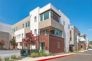 featured image of 609 S Lyon St