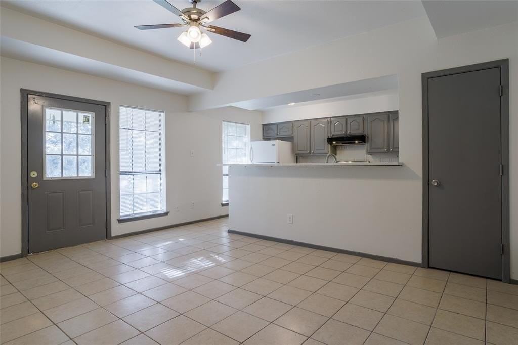 746 Prairie Creek Dr - Photo 4 of 14