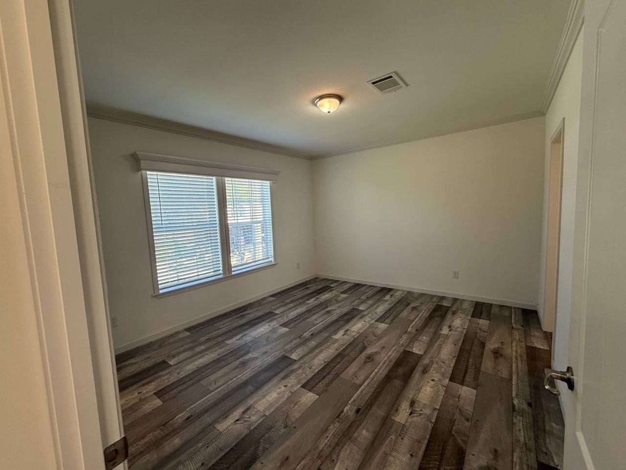 112 Paradise Dr - Photo 6 of 13