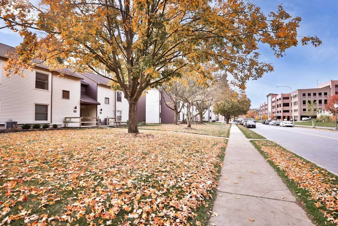 108 High Rock Ave - Photo 2 of 9