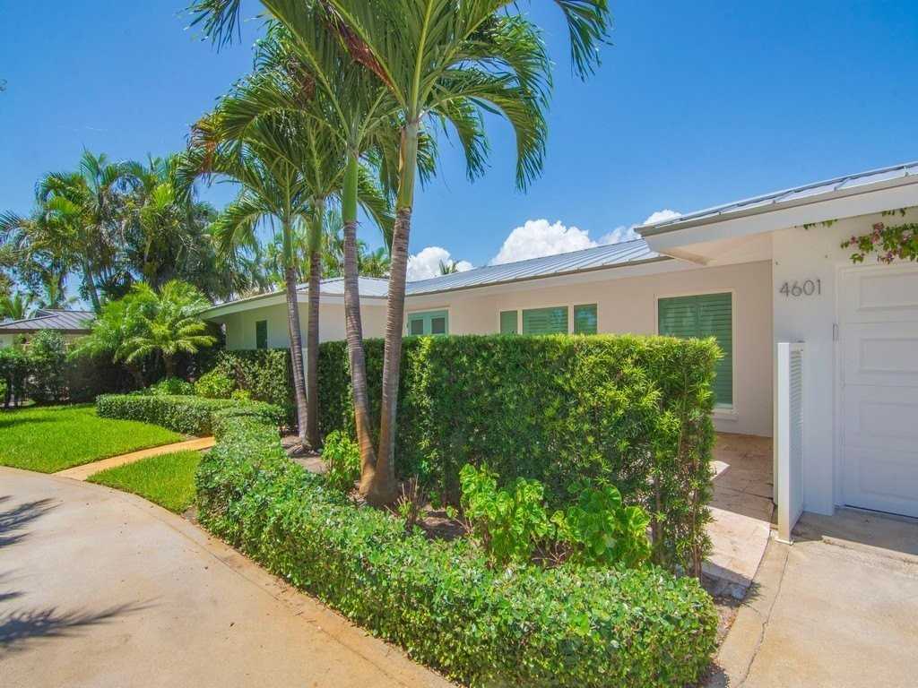 4601 Sunset Dr - Photo 4 of 35