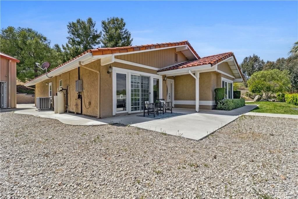 30120 Hasley Canyon Rd - Photo 7 of 48