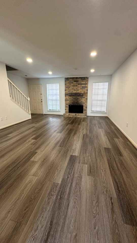 9901 Sharpcrest St - Photo 2 of 19