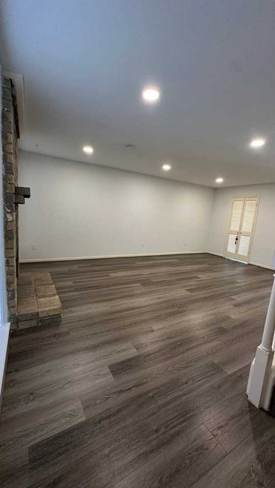 9901 Sharpcrest St - Photo 3 of 19