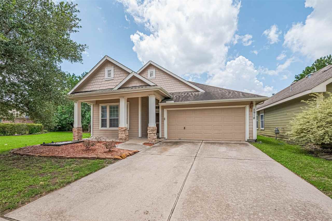 2918 Crescent Oaks Park Ln - Photo 4 of 50