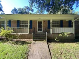 2507 Waldemar Ln - Photo 1 of 1