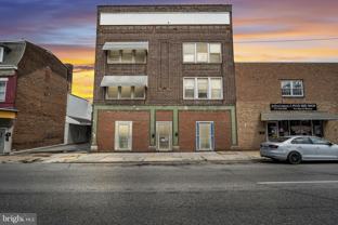 727 E Market St - Photo 1 of 1