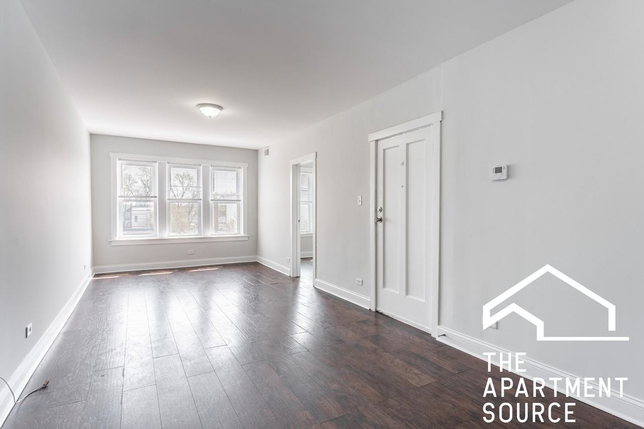 4876 W Armitage Ave #3F - Photo 3 of 11