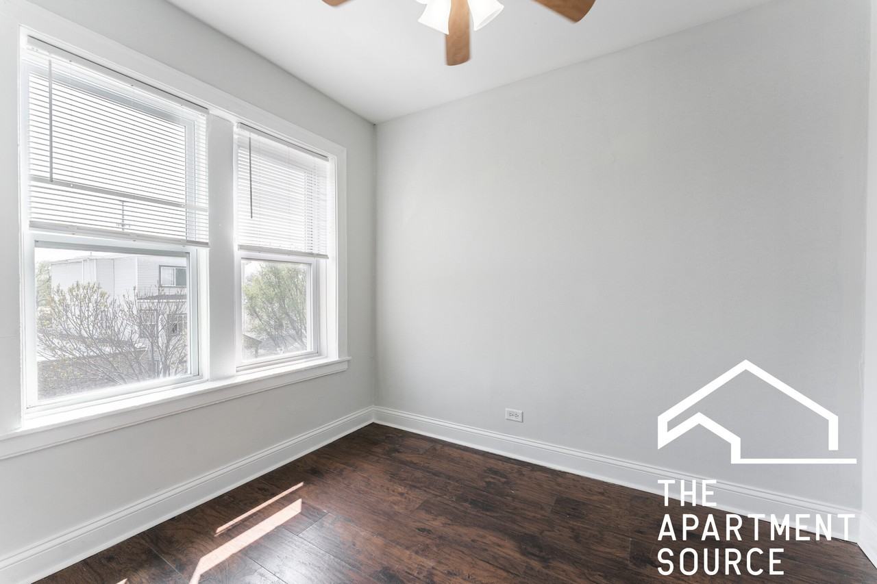 4876 W Armitage Ave #3F - Photo 5 of 11