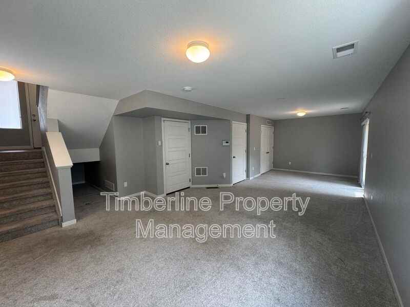 6131 Mineral Belt Dr - Photo 2 of 16