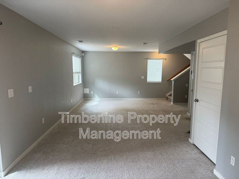 6131 Mineral Belt Dr - Photo 3 of 16