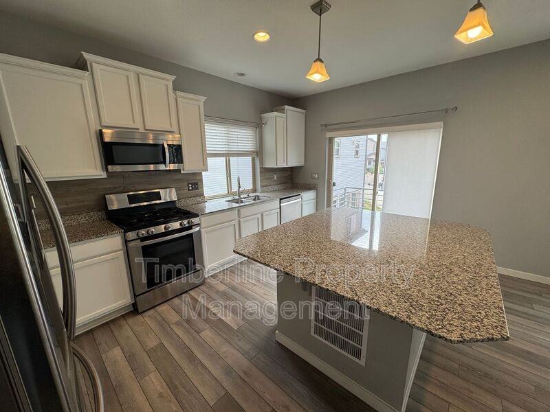 6131 Mineral Belt Dr - Photo 7 of 16