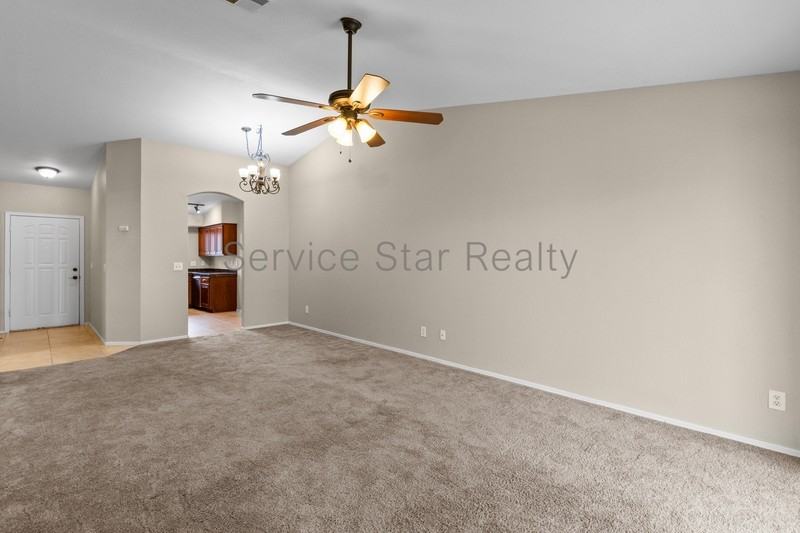 3510 E Hampton Ave #89 - Photo 7 of 20