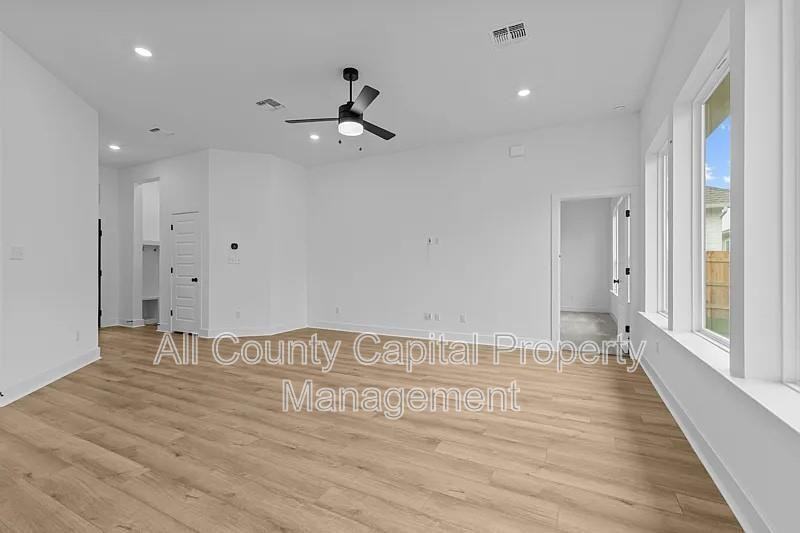 217 Flowering Senna Dr - Photo 4 of 13