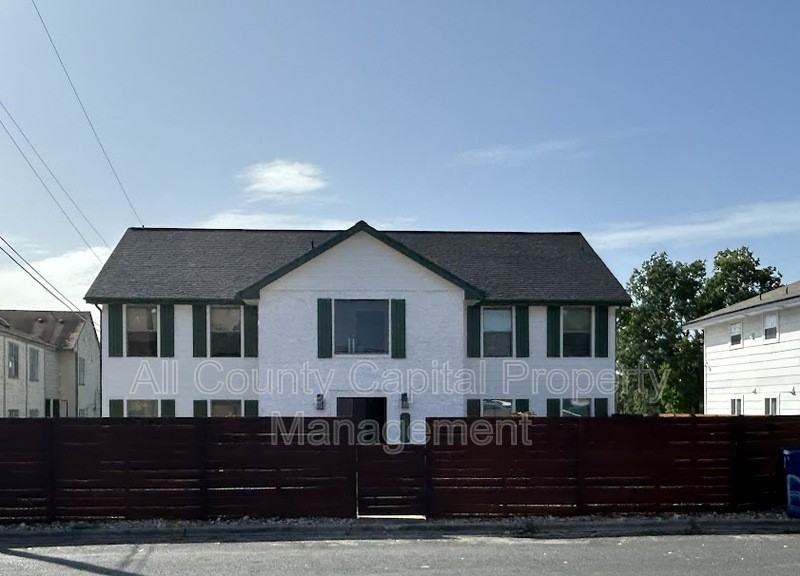 3413 Willowrun Dr #A - Photo 2 of 13