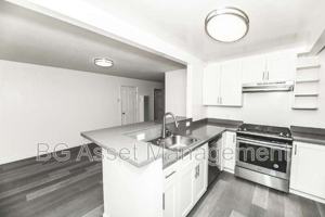 featured image of 2227 Bonar St #G