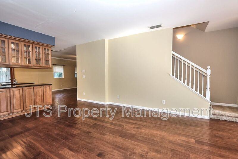 3657 24th St - Photo 6 of 50