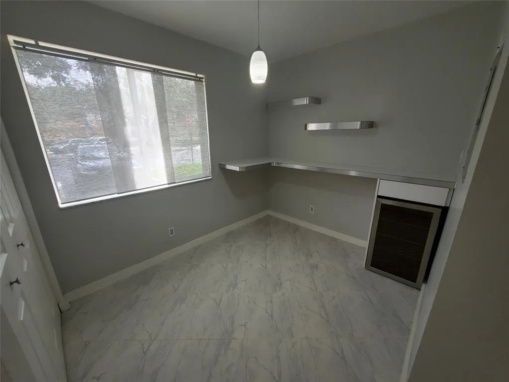 855 Nw 91st Ter #855 - Photo 3 of 15