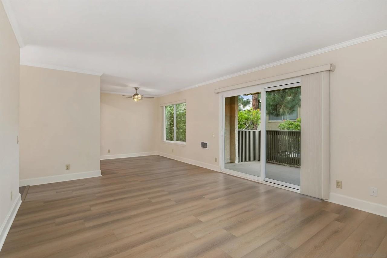 8666 Via Mallorca - Photo 2 of 10