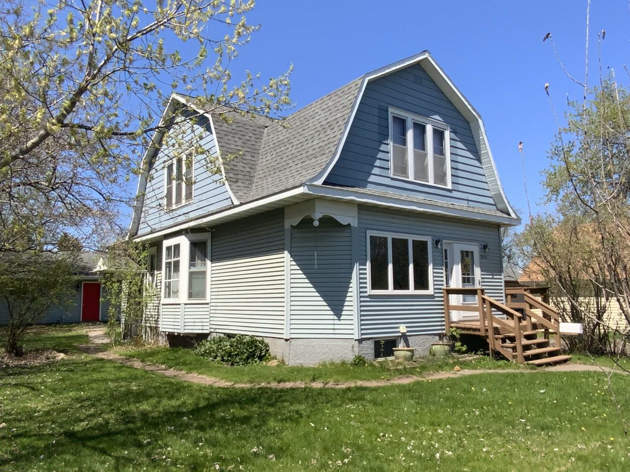 2111 Lackawanna Ave - Photo 2 of 20