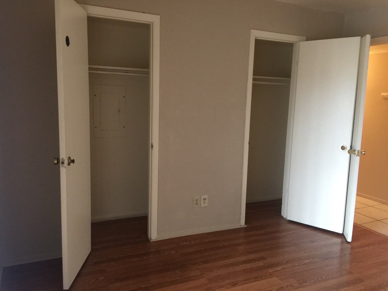 1620 N Wilmot Rd #E241 - Photo 6 of 11