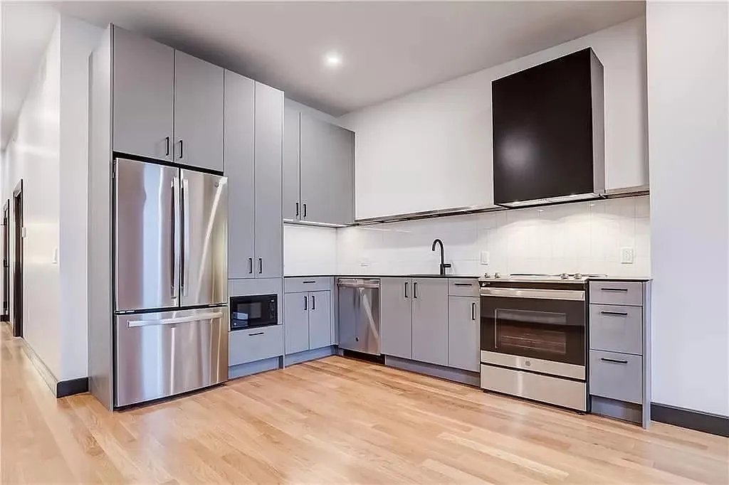 194 E Main St - Photo 3 of 17