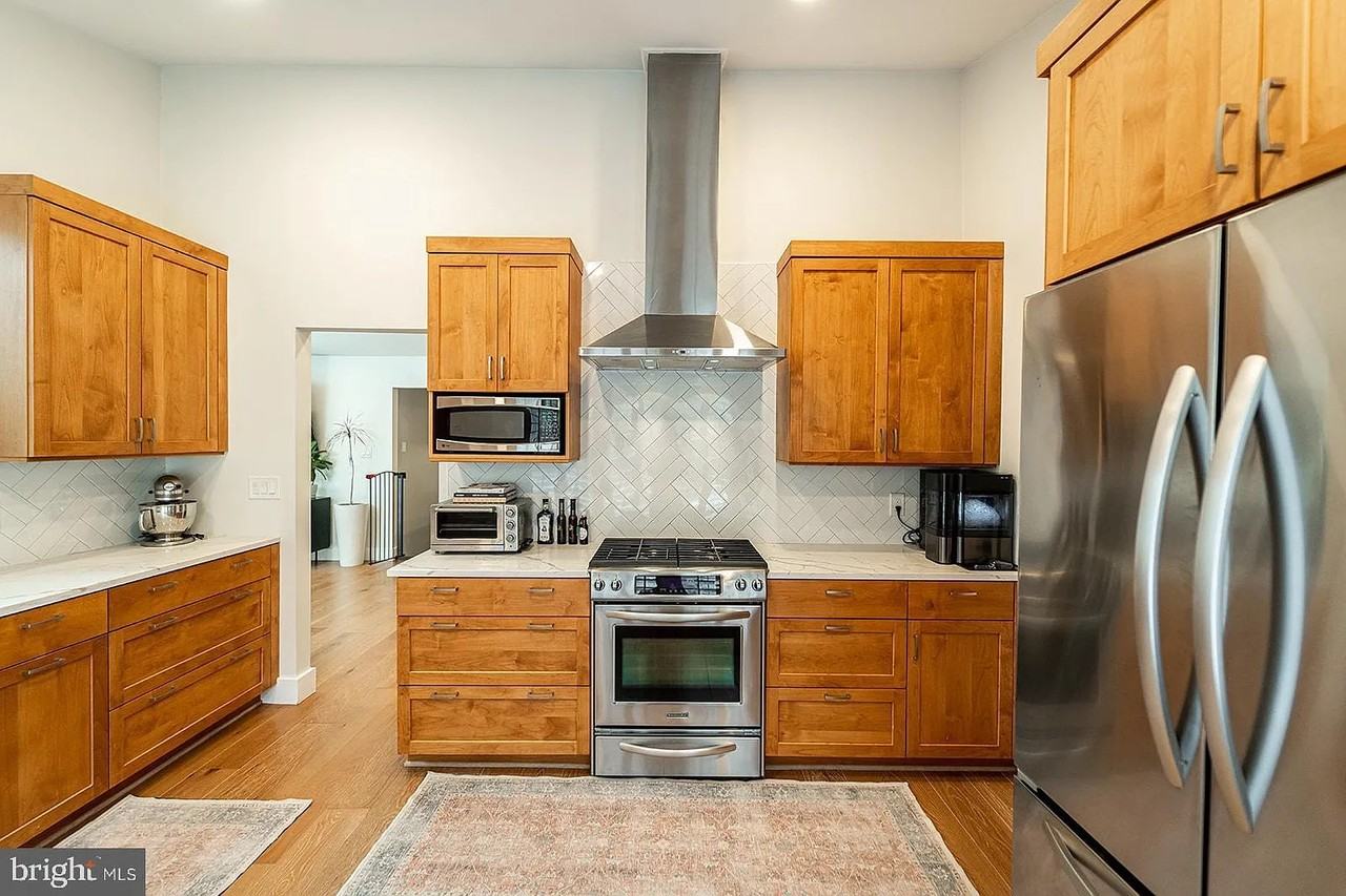 7913 Double Creek Ct - Photo 2 of 15