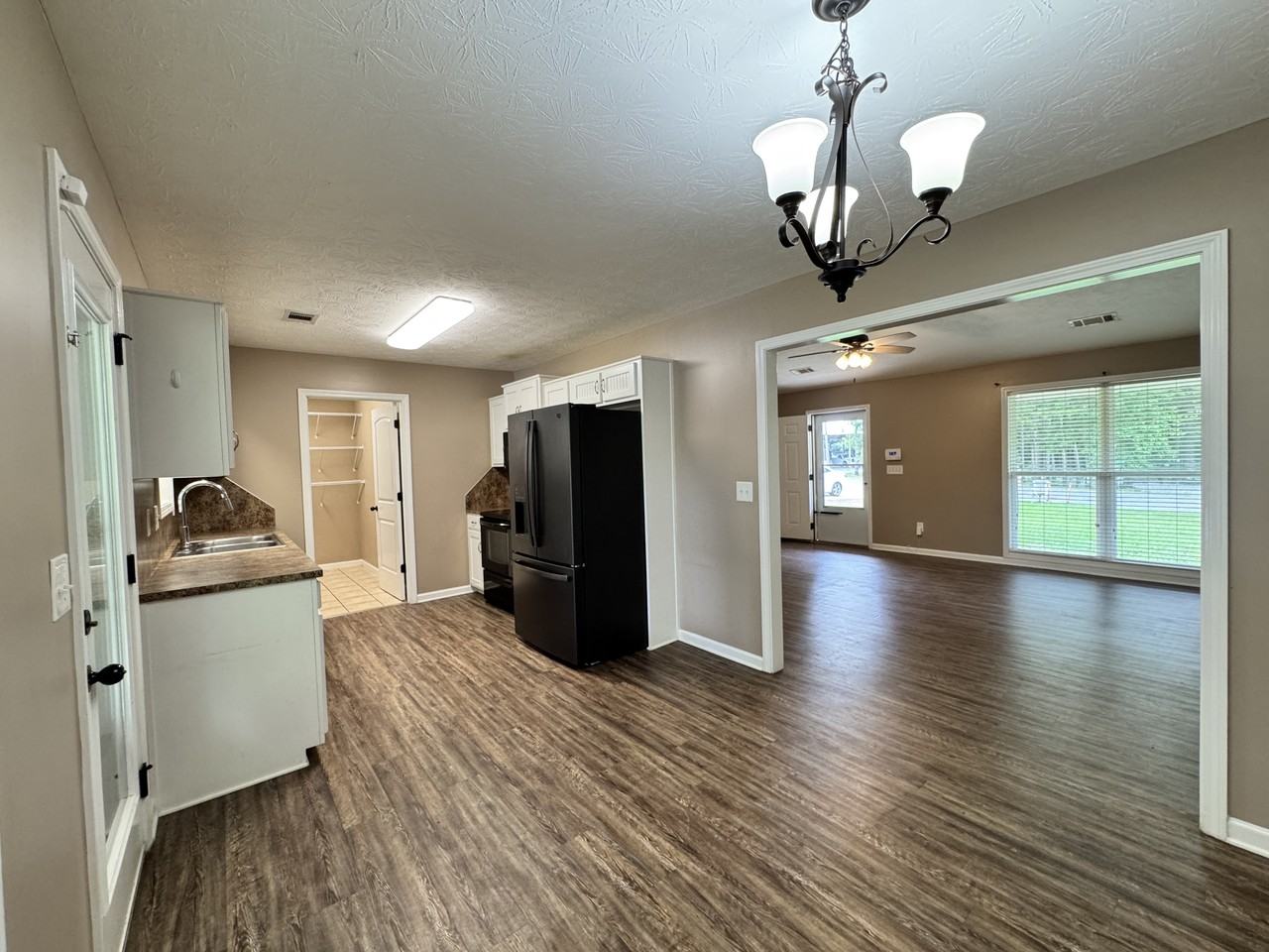 76 Lee Rd - Photo 7 of 26