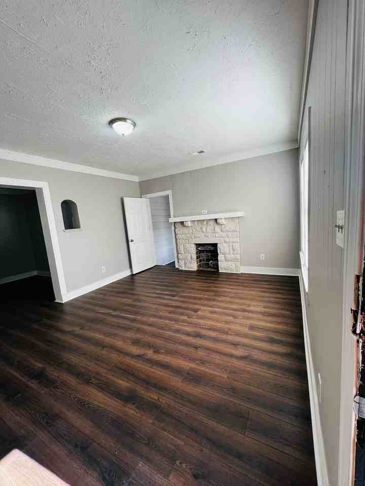 907 Birch St - Photo 2 of 24