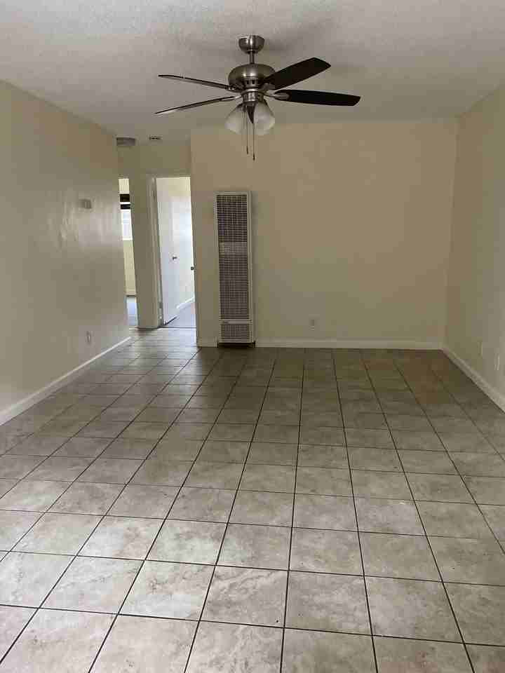 542 E Rhea St #3 - Photo 6 of 6