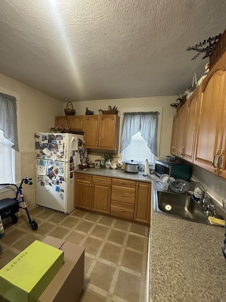 76 Turner St #1 - Photo 2 of 7