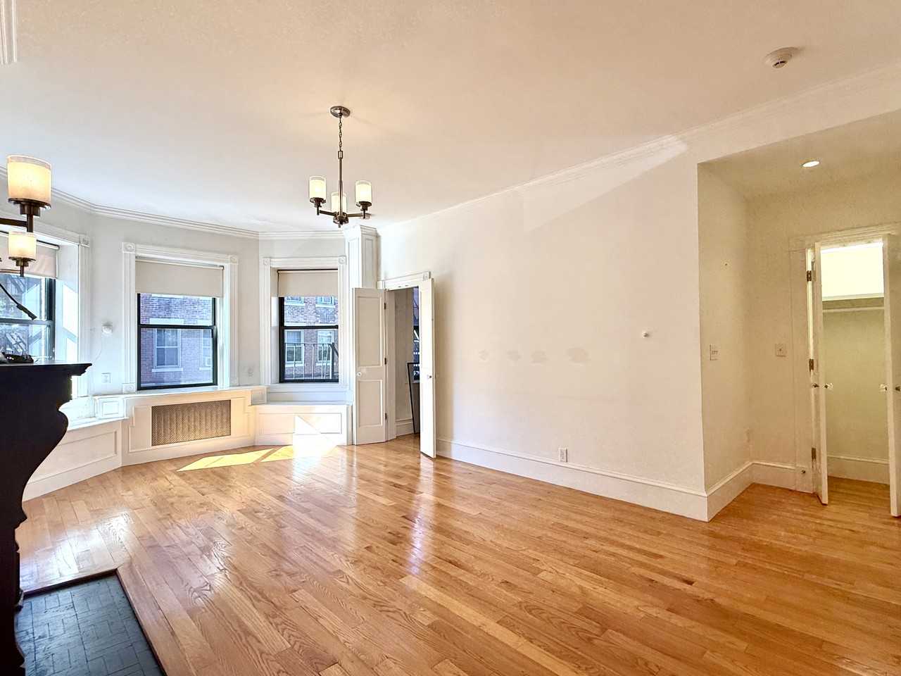 247 Newbury St #2B - Photo 2 of 14