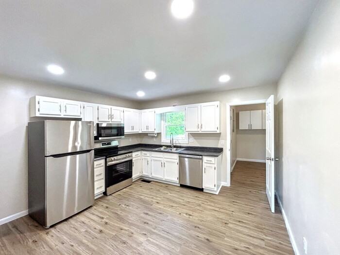 5021 Bess Moore Rd #A - Photo 2 of 27