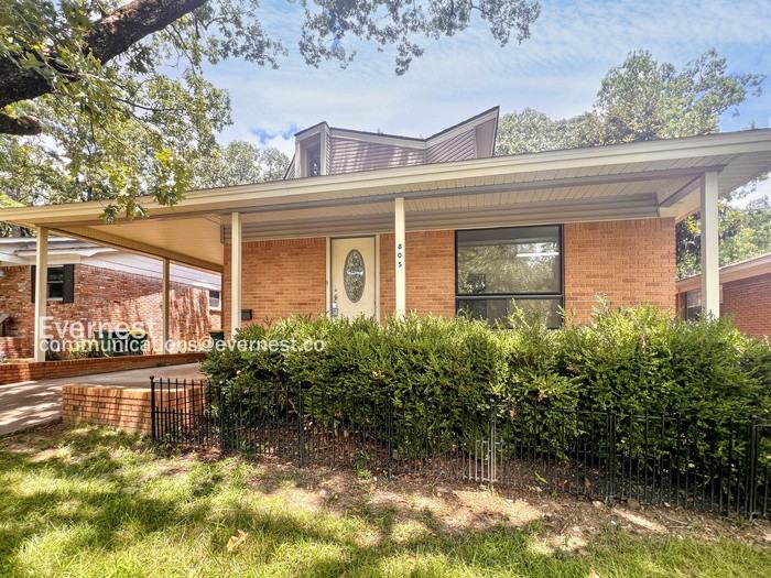 805 N Coolidge St - Photo 2 of 36