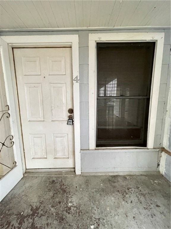 253 Oleander Ave Apt 4 #4 - Photo 2 of 10