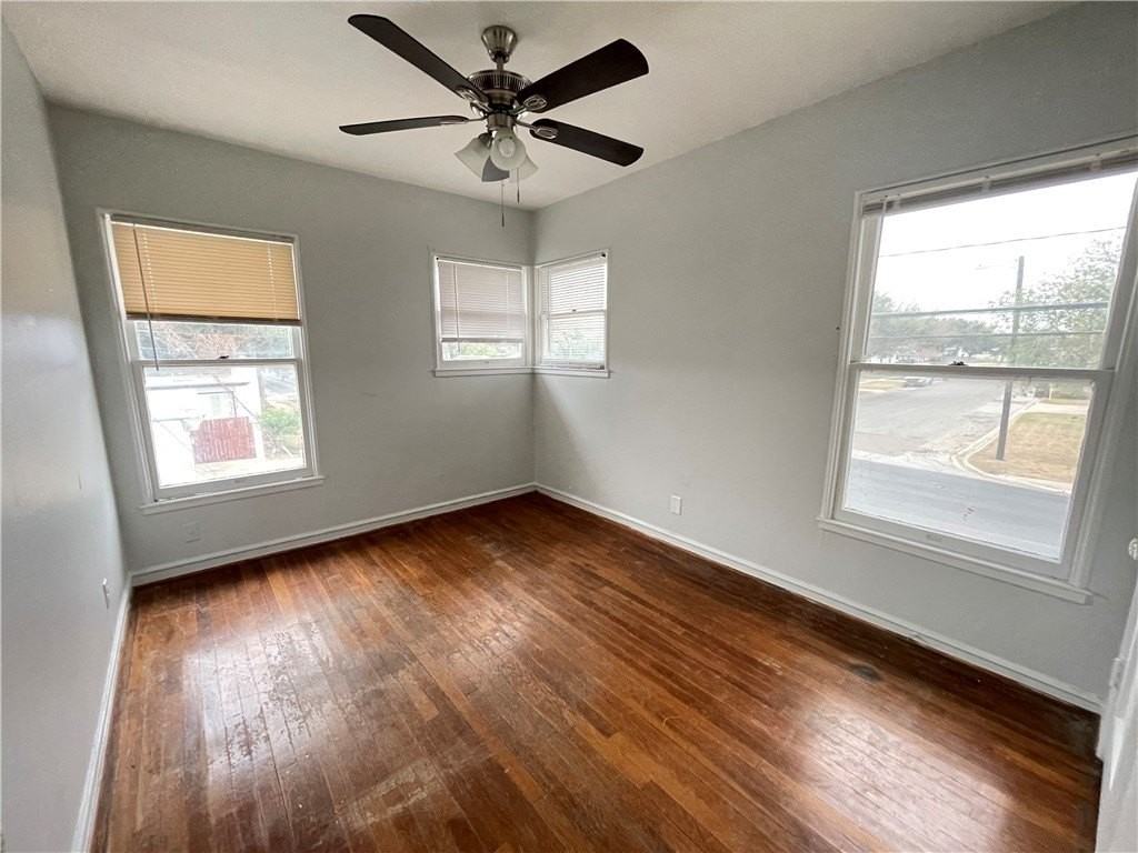 253 Oleander Ave Apt 4 #4 - Photo 5 of 10