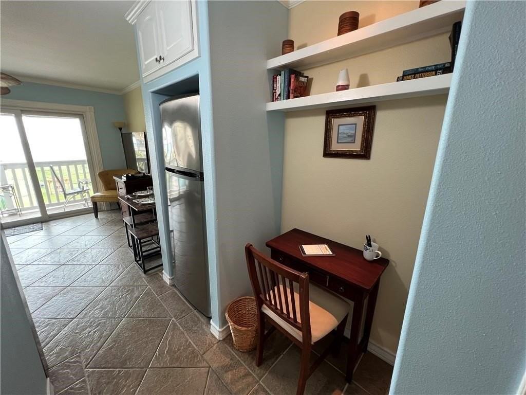 3938 Surfside Boulevard #3209 - Photo 5 of 10