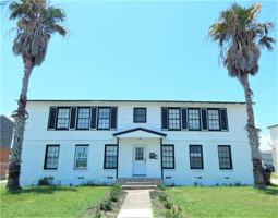 featured image of 638 Glazebrook St Apt 2 #2