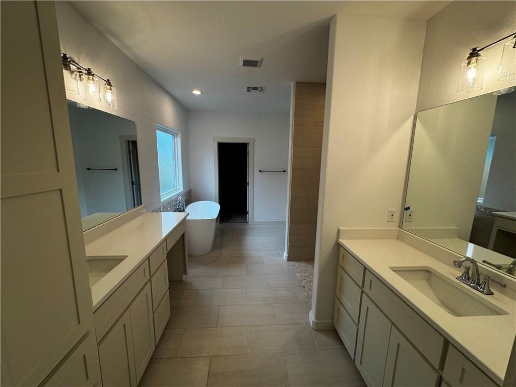 1702 Elm View Drive - Photo 7 of 11