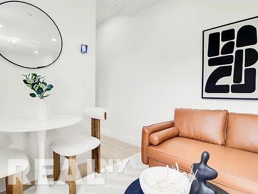 Rivington St #13 - Photo 2 of 6