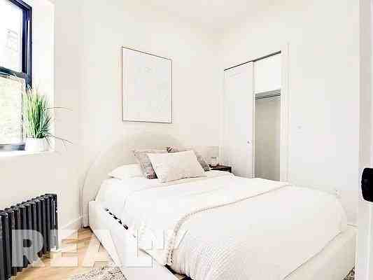 Rivington St #13 - Photo 3 of 6