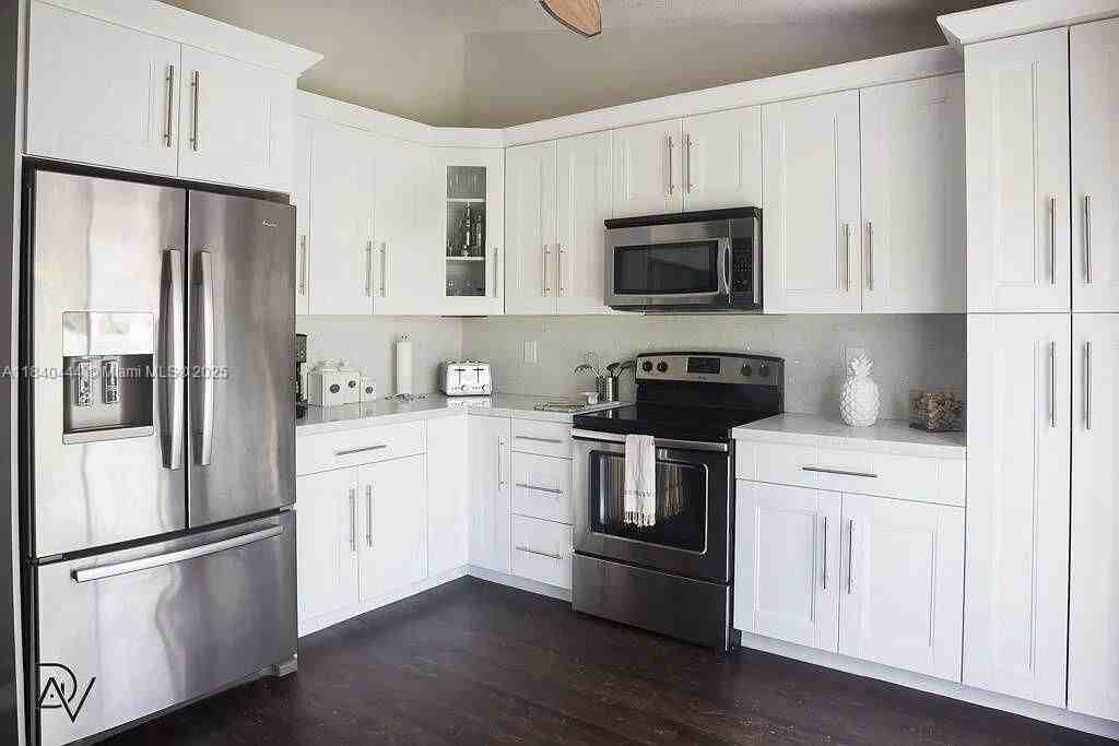 14504 Sw 144th Ter - Photo 3 of 3